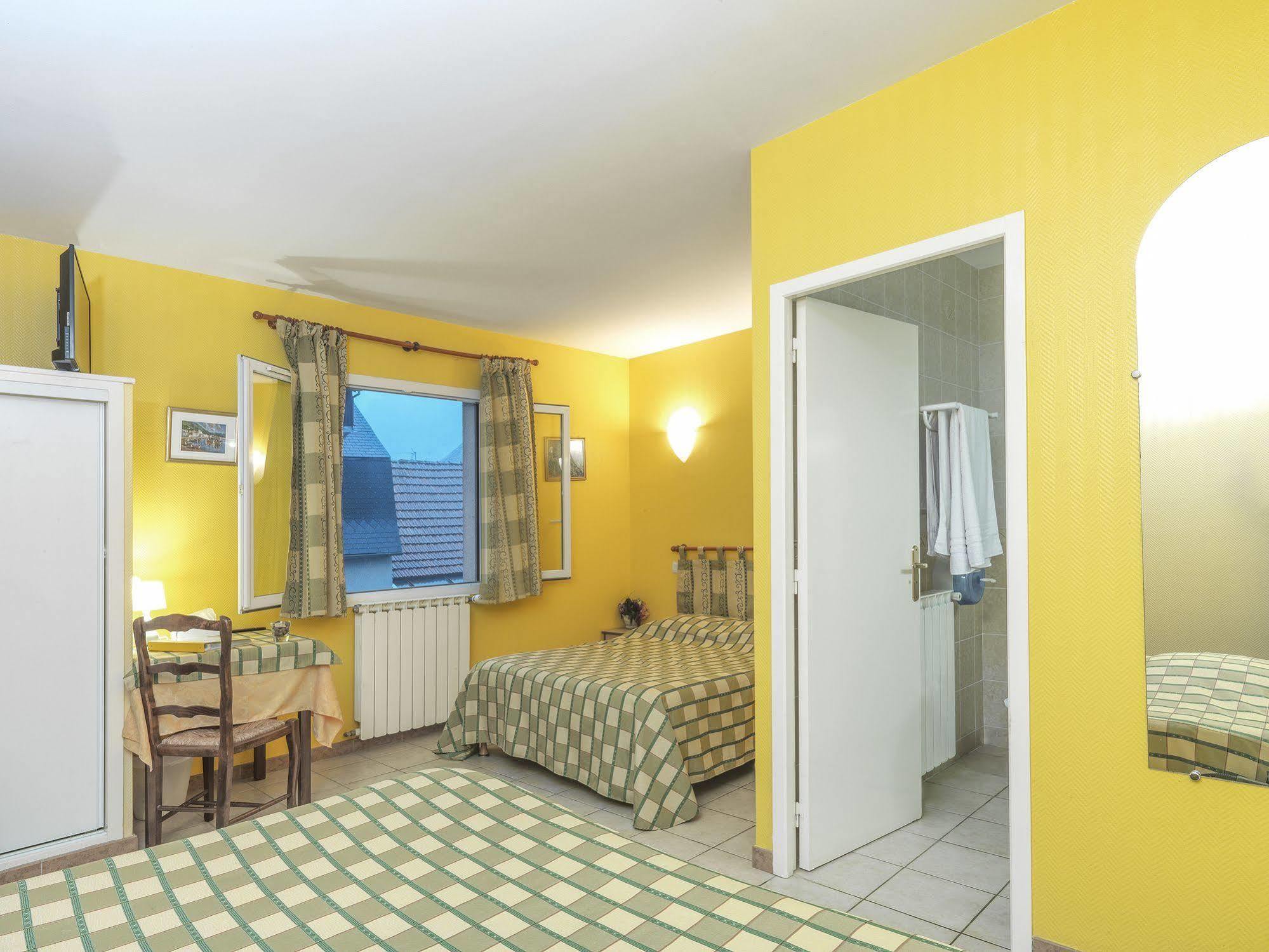Auberge De L'Isard Saint-Denis  Extérieur photo