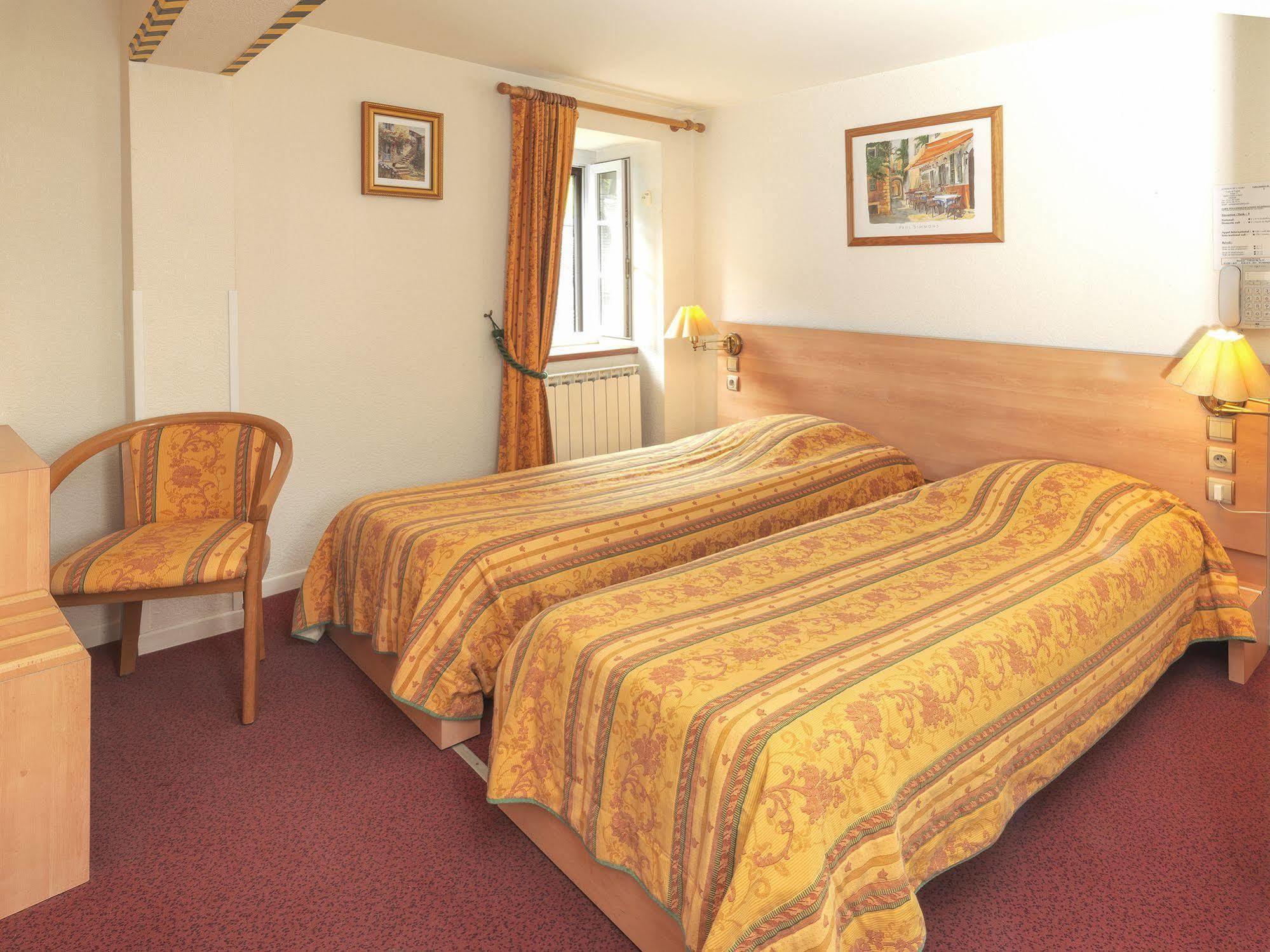 Auberge De L'Isard Saint-Denis  Extérieur photo