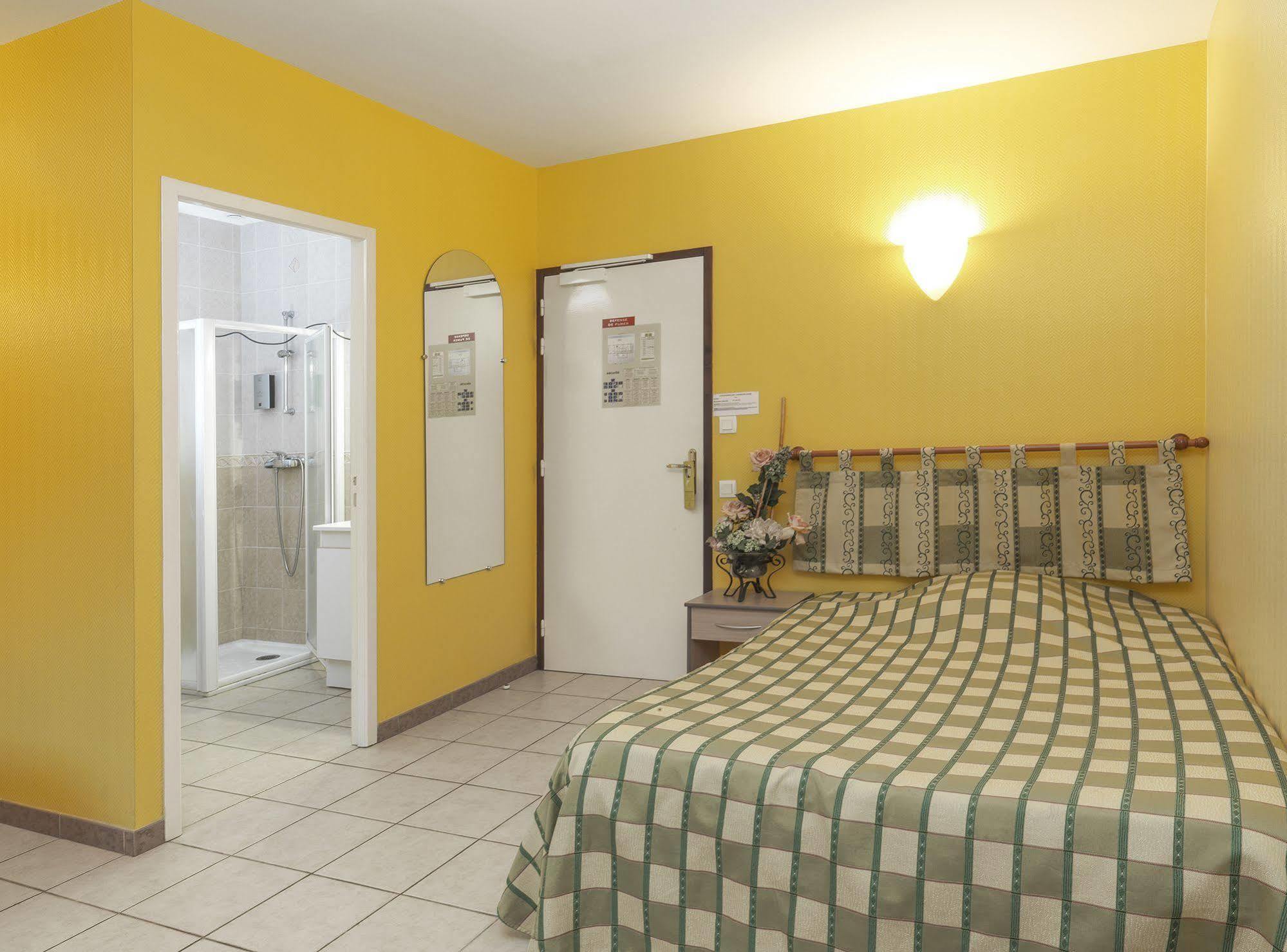 Auberge De L'Isard Saint-Denis  Extérieur photo